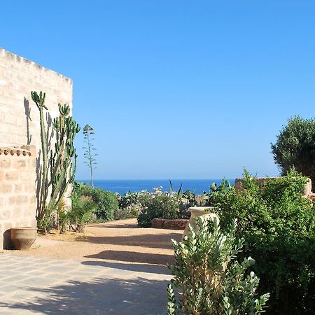 Bed and Breakfast Dimora Cala del Pozzo Favignana Esterno foto